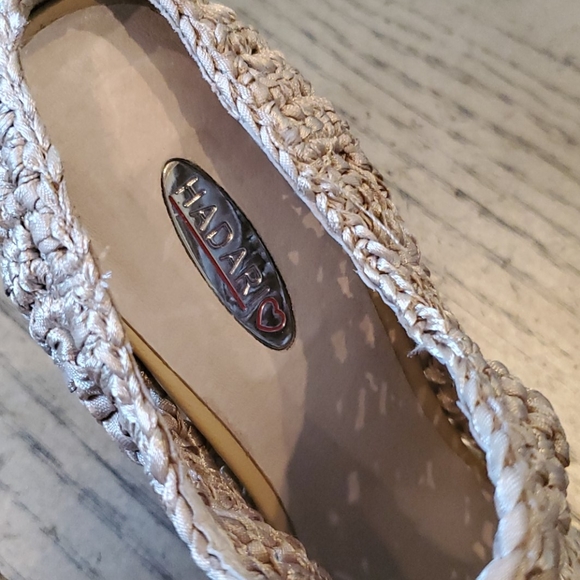 Size 8 womens knit heels. NWOT. - Picture 5 of 5